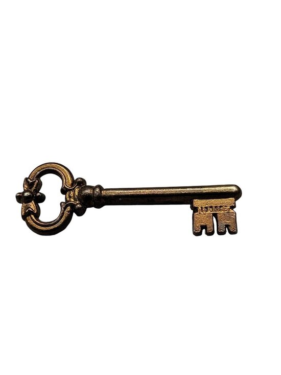 Unknown Jewelry - Antique Brass Skeleton Key Brooch Victorian C Clasp Unmarked Gold Tone